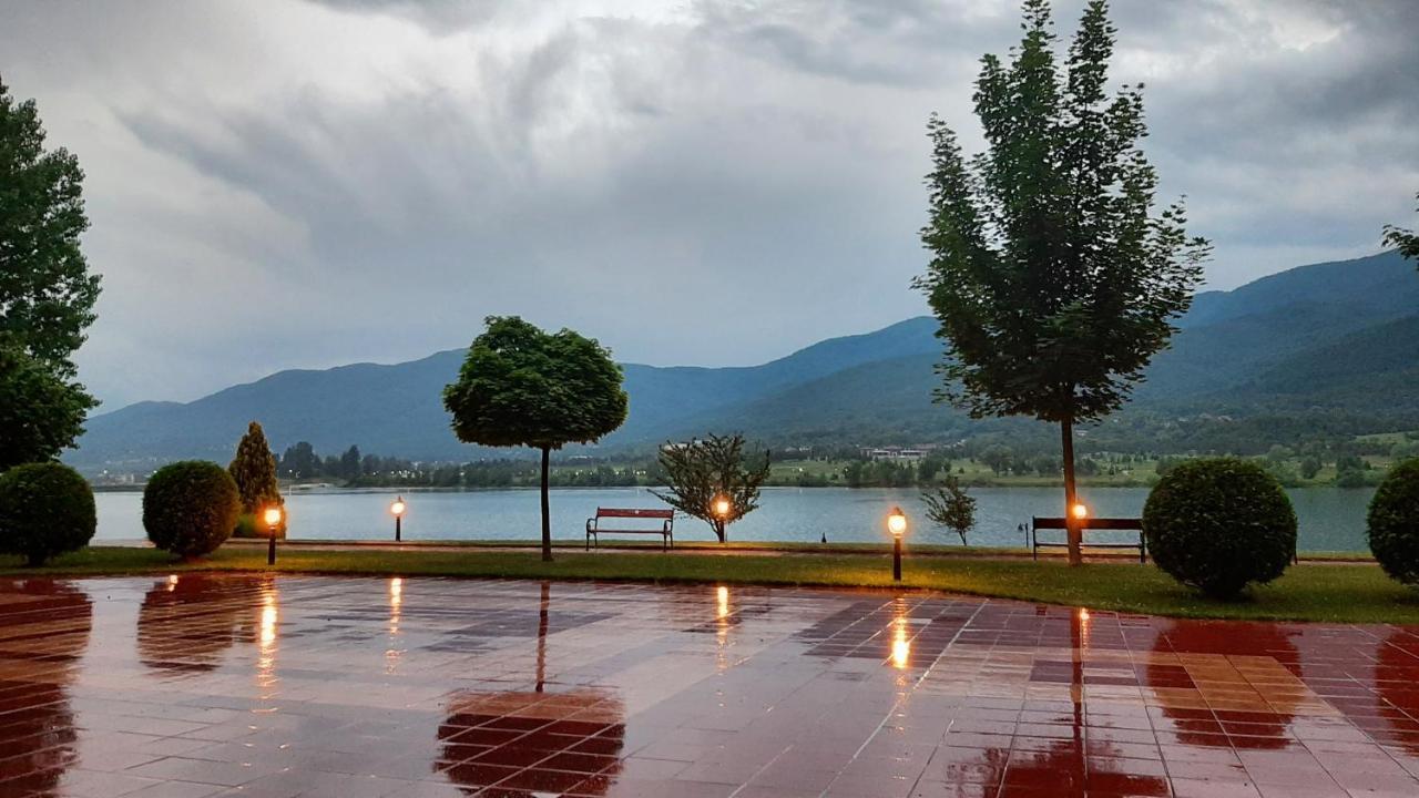 Studio- Apartament Lake View Pravets Golf Resort Екстер'єр фото