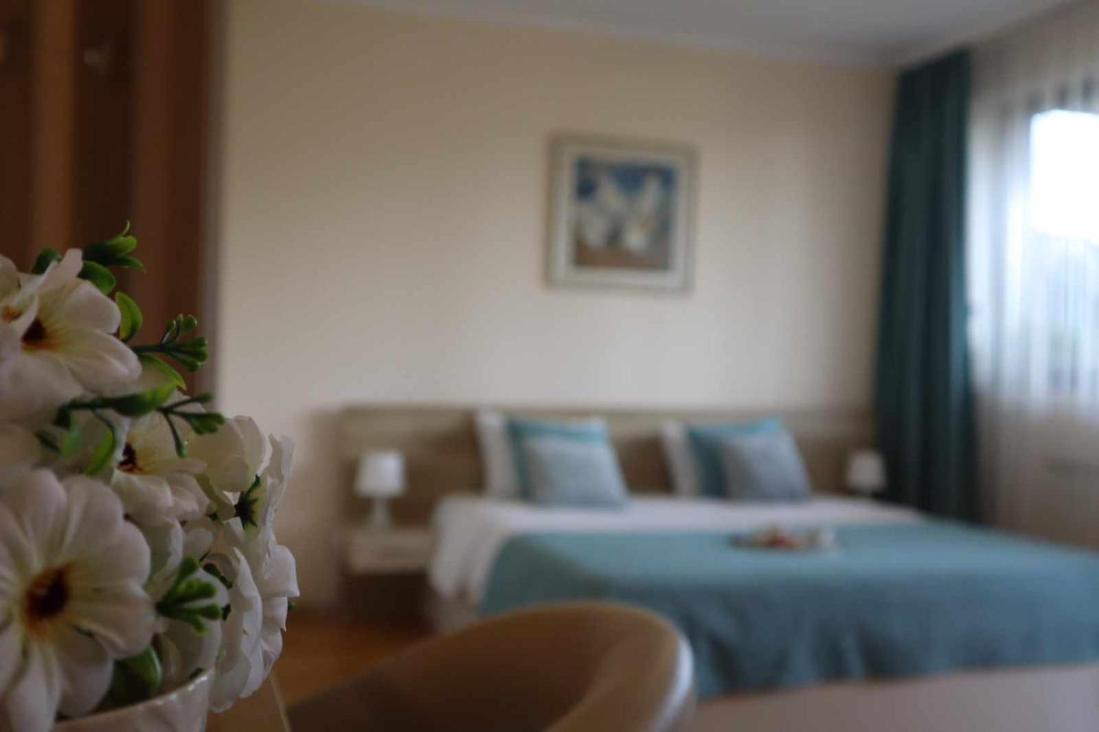 Studio- Apartament Lake View Pravets Golf Resort Екстер'єр фото